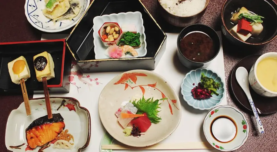 日月潭餐廳推薦
