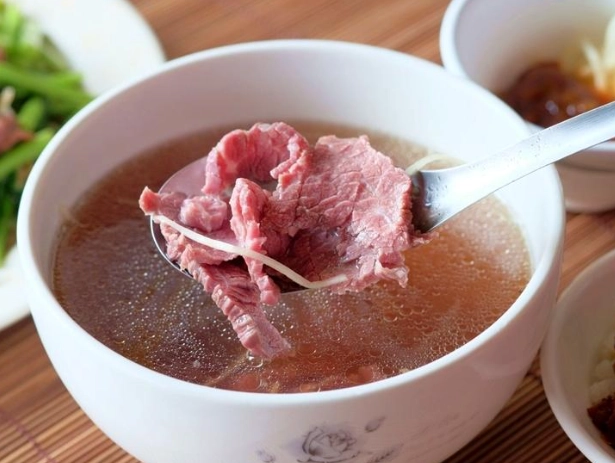 台南必比登推薦美食全攻略：在地人私藏名單與實用建議