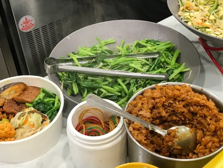 高雄深夜素食餐廳