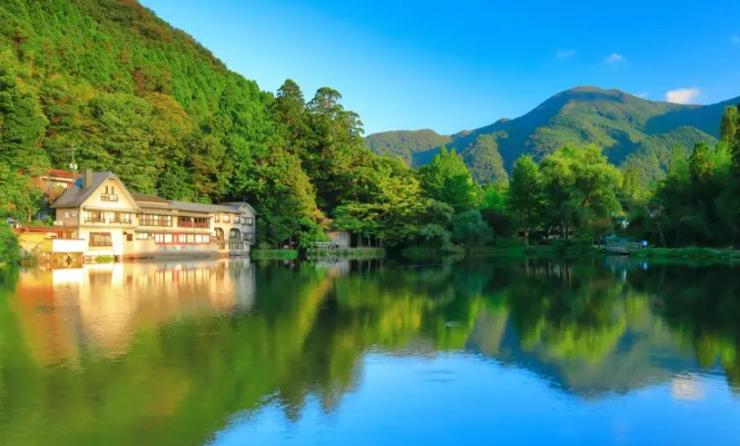 金鱗湖住宿